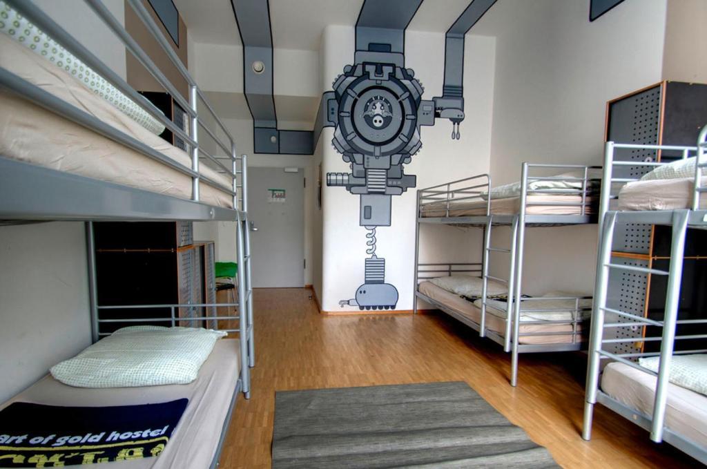 Bed 6-Bed-Dorm Female Ensuite,195607180:JPEG